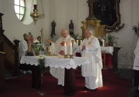 Žehnání kostela Lenešice