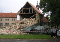 Stav kostela Lenešice po zřícení