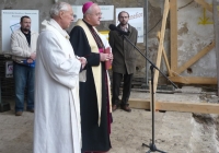 Požehnání základů věže kostela v Lenešicích 6.5.2010