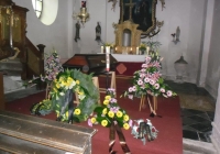 pohřeb v Lenešicích